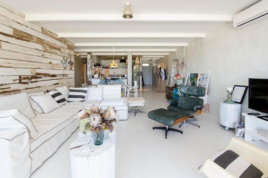 Dolphin Hill Apartment, Cape Town, Dolphin *